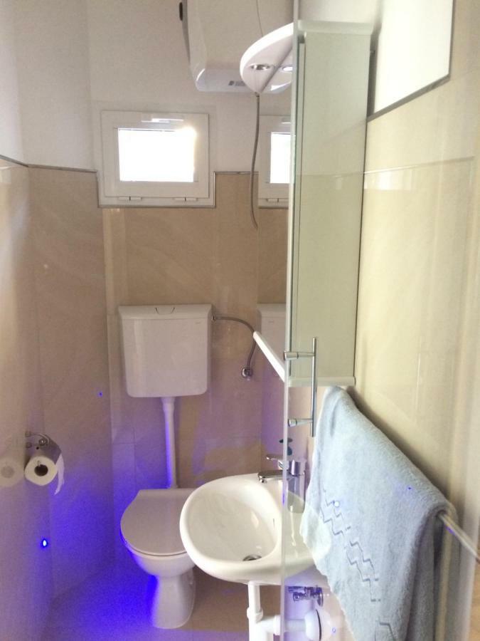 Apartment Marina Komiža Zewnętrze zdjęcie